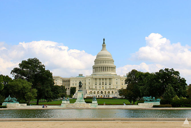 US Capitol Bld where House Representatives meet.