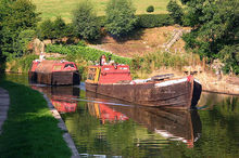 Narrow canal boat similar to Ilkeston